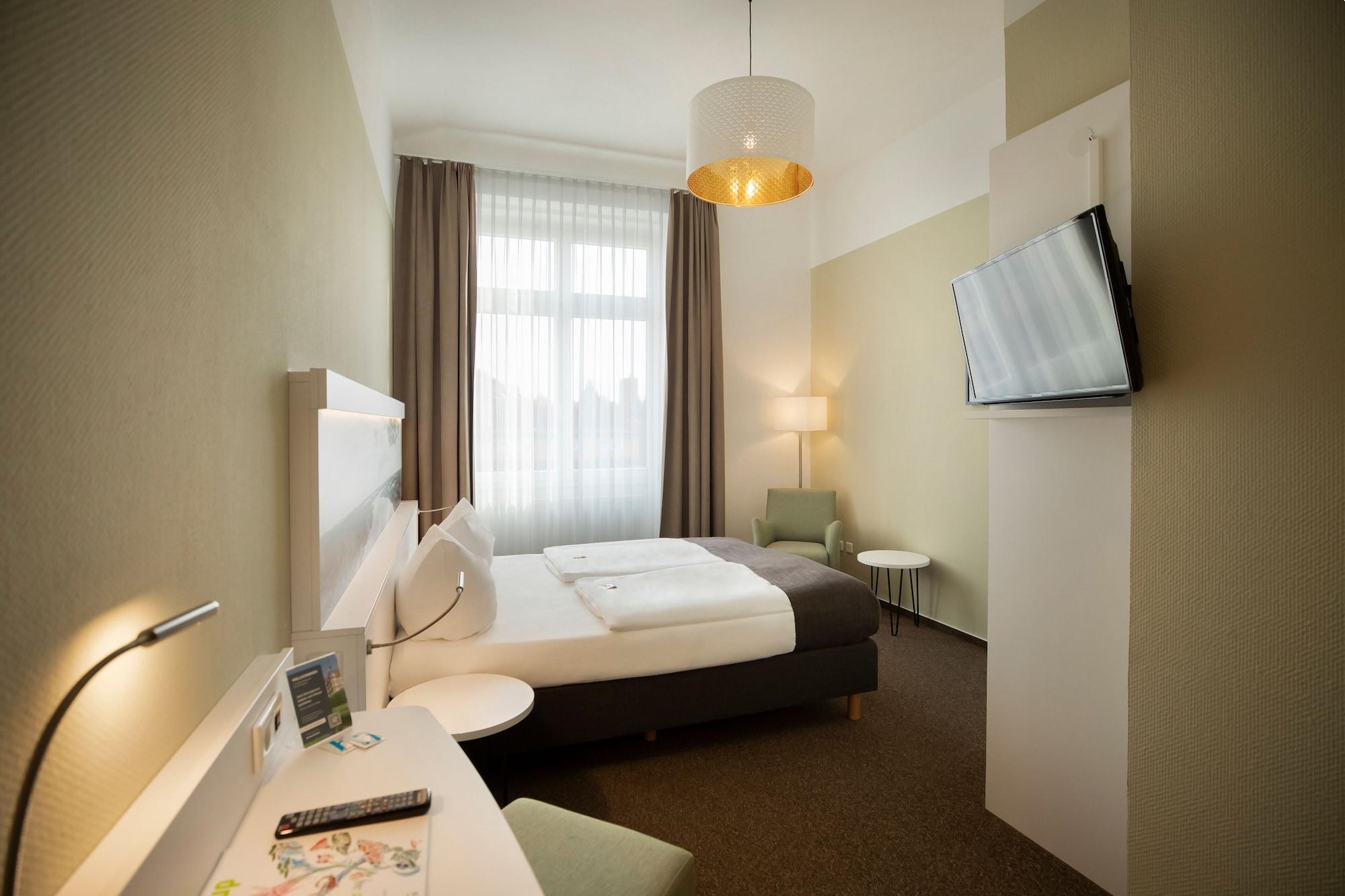 Hotel am Schlosspark Güstrow Exterior foto